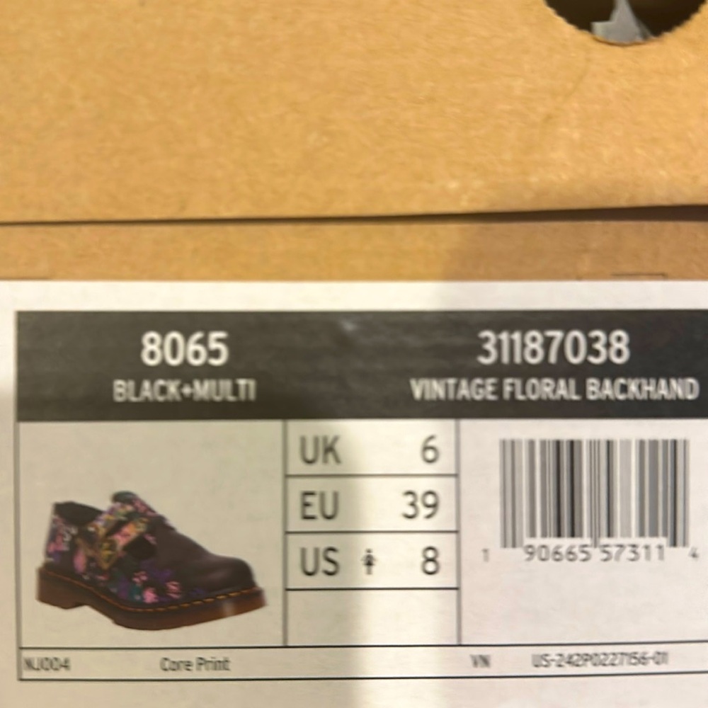 Dr Marten's Black Vintage Floral MaryJanes Size 8